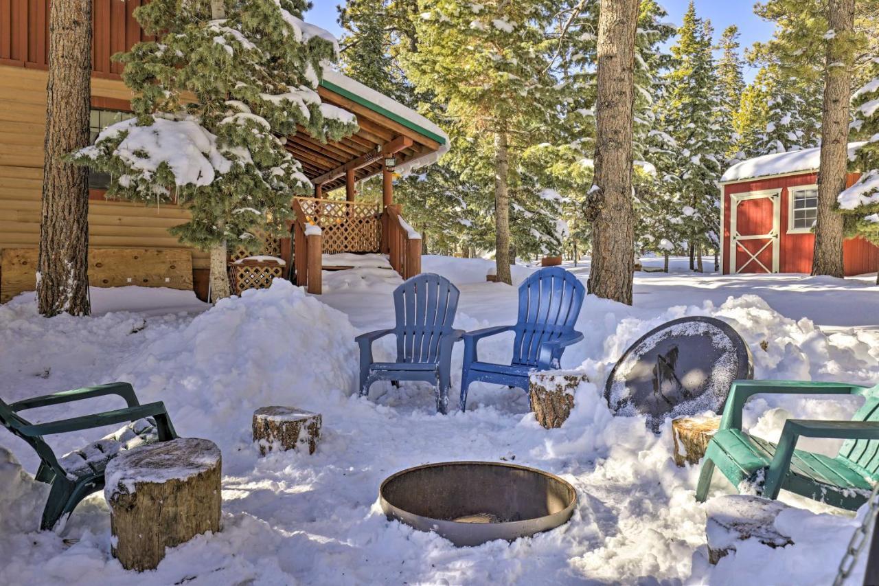 Rustic Duck Creek Village Cabin With Fire Pit! Экстерьер фото